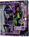 Doll with Fashion Outfits Clawdeen Wolf® - BBR85