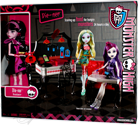 Die-ner™ with Draculaura® Y7719