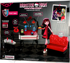 Die-ner™ with Draculaura® Y7719